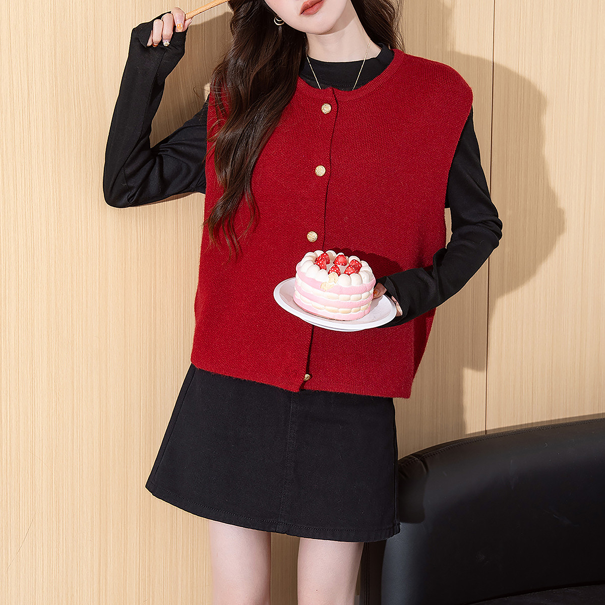 唐狮秋冬季女毛衣简约风百搭圆领开衫马甲红色系氛围感毛线衫tu,女装/女士精品,毛针织衫,淘宝优惠券,粉丝福利购,淘宝优惠卷