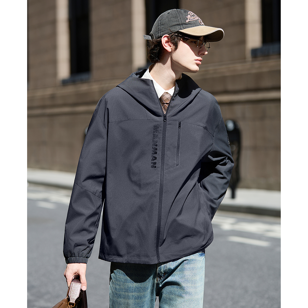 唐狮春秋季男款连帽短外套精致刺