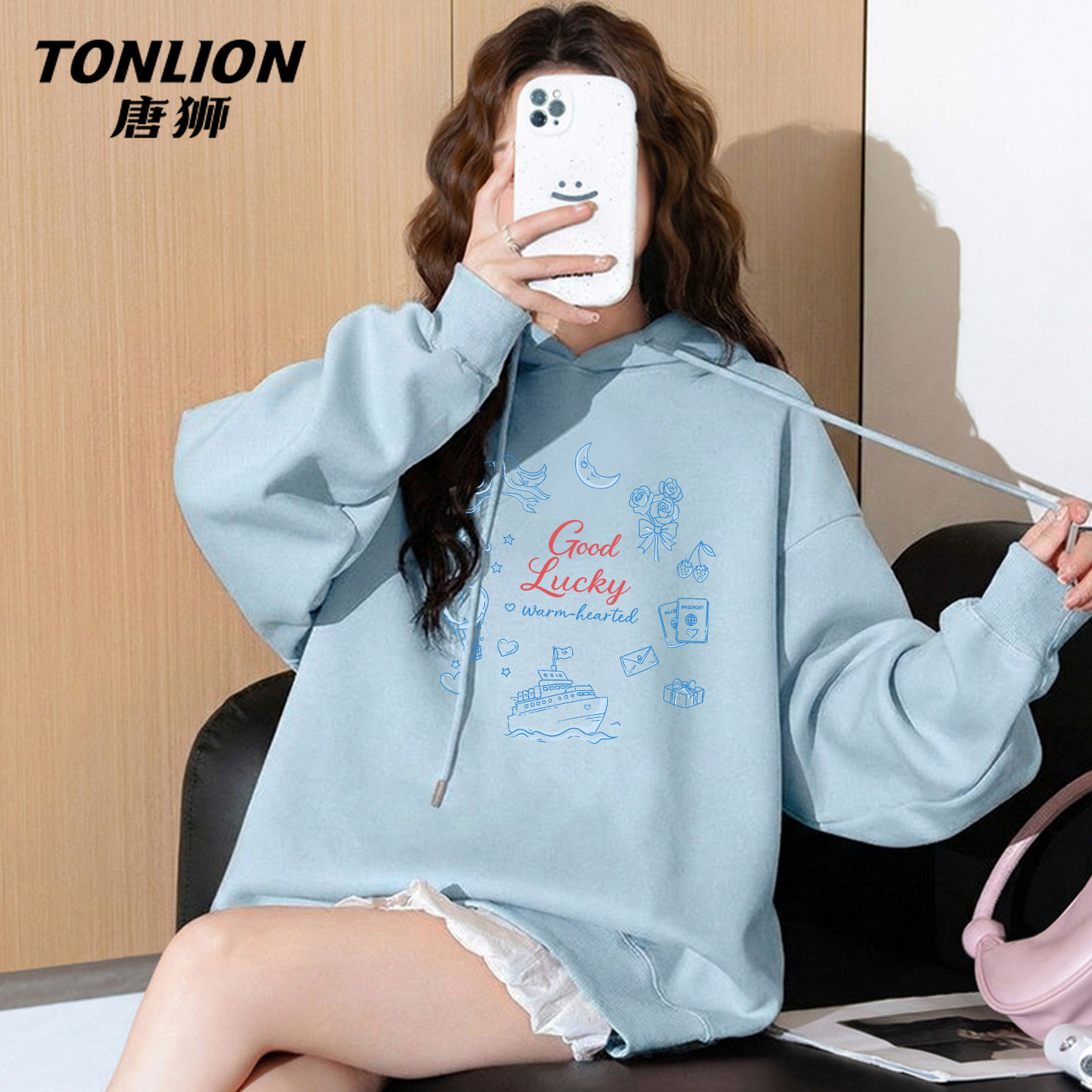 唐狮官方连帽卫衣外套女春秋款2026新款女士休闲宽松套头上衣女V