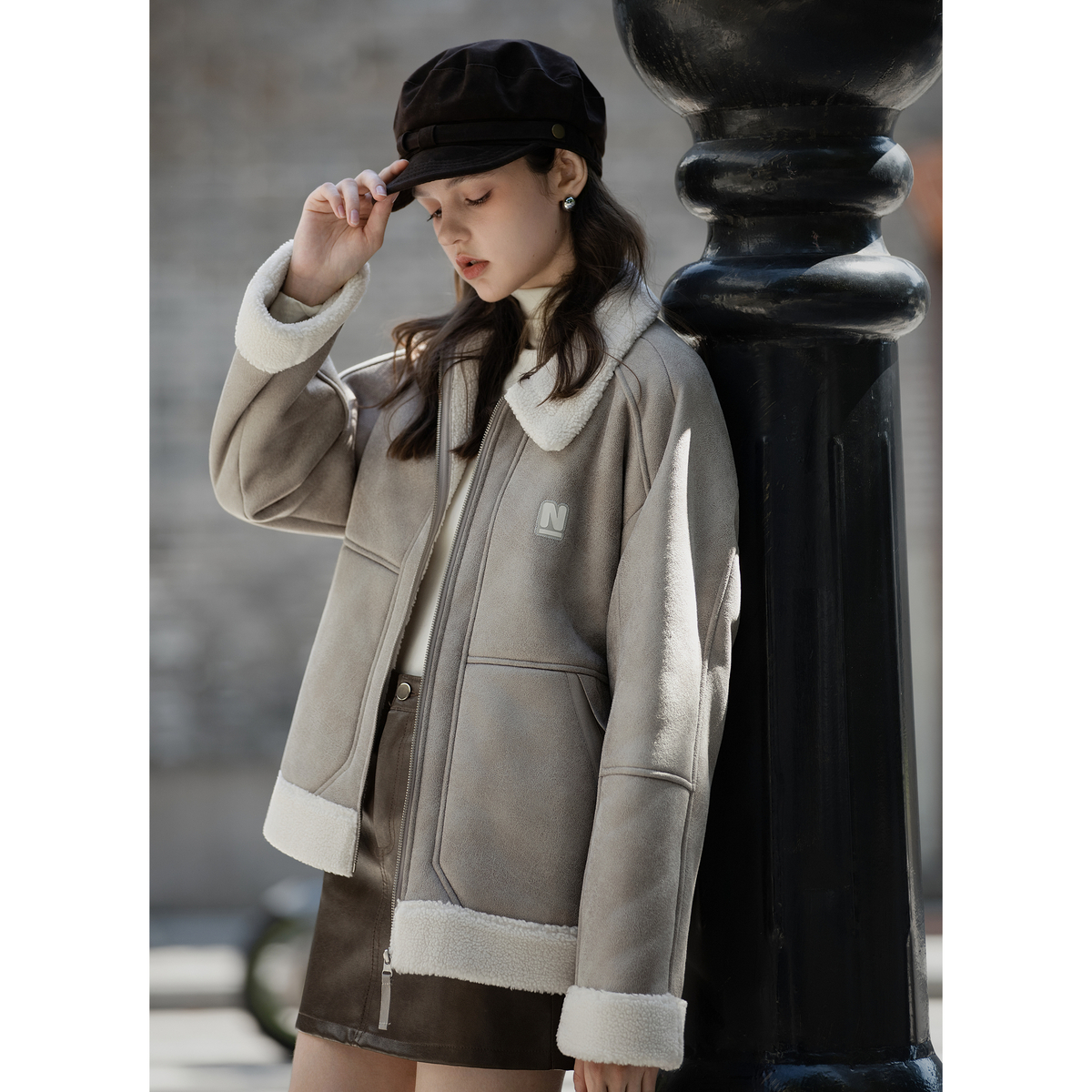 唐狮秋冬女仿羔毛领皮毛一体外套