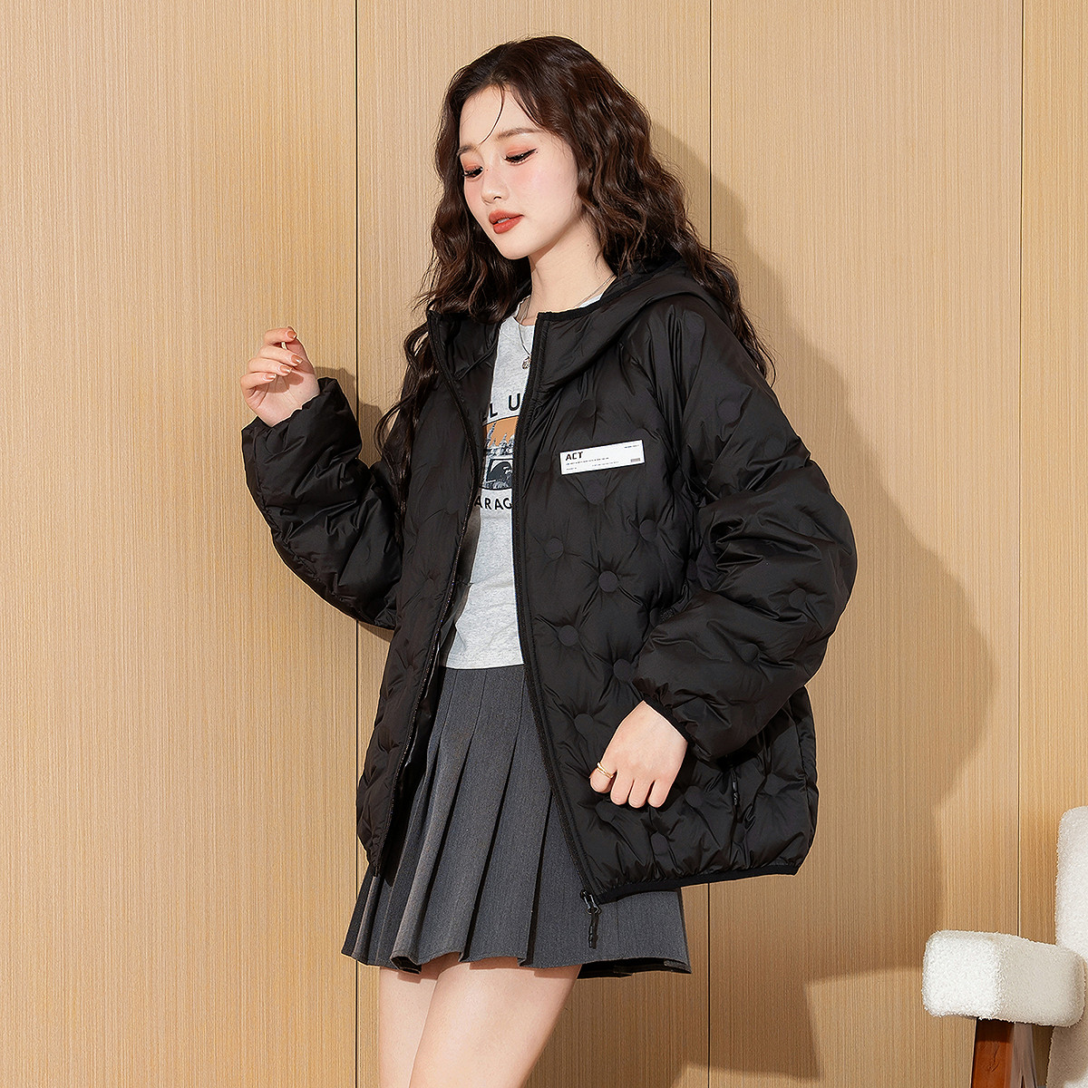 唐狮官方白色连帽轻薄羽绒服女新款减龄漂亮洋气短款外套潮流tu