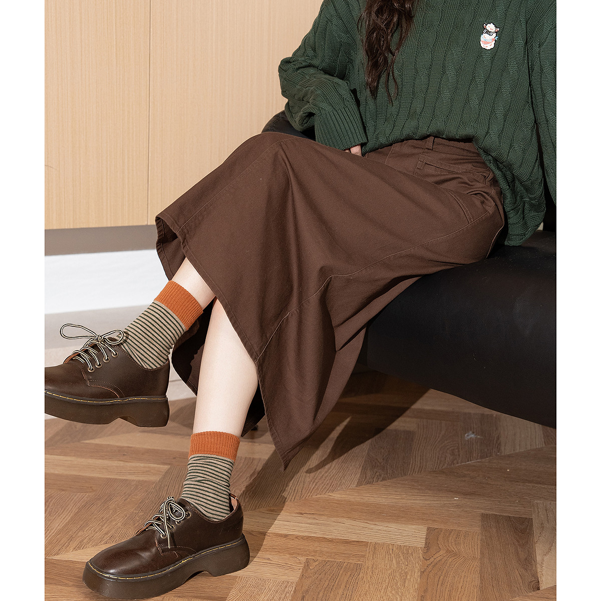 唐狮秋冬季新款女半身裙流行美拉德咖色显瘦a字长款裙子WPTD