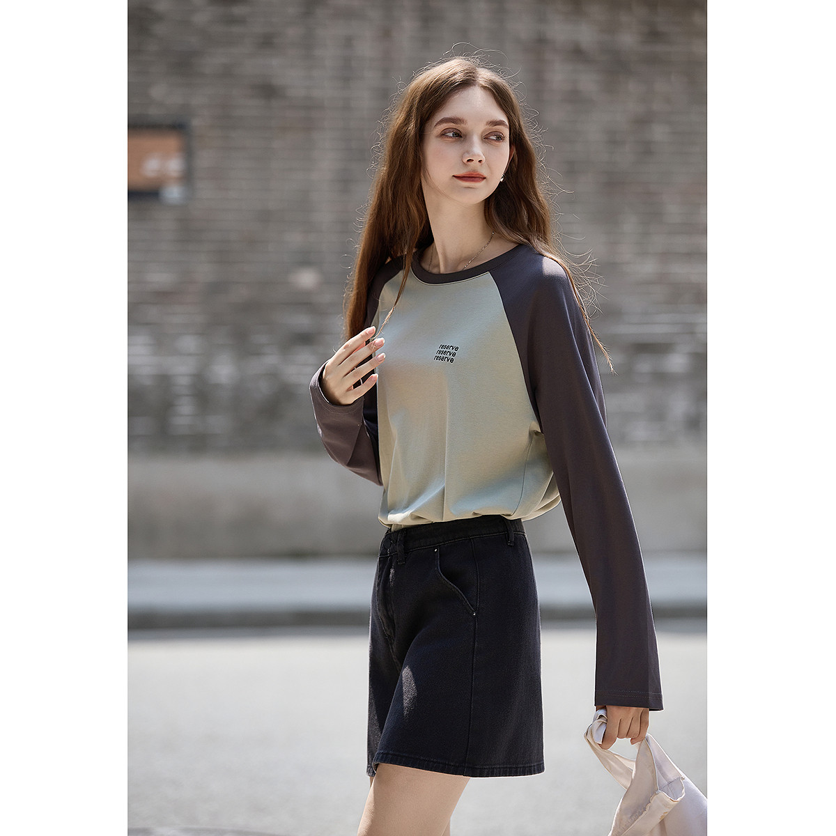 唐狮秋季新款女长袖T恤圆领时尚