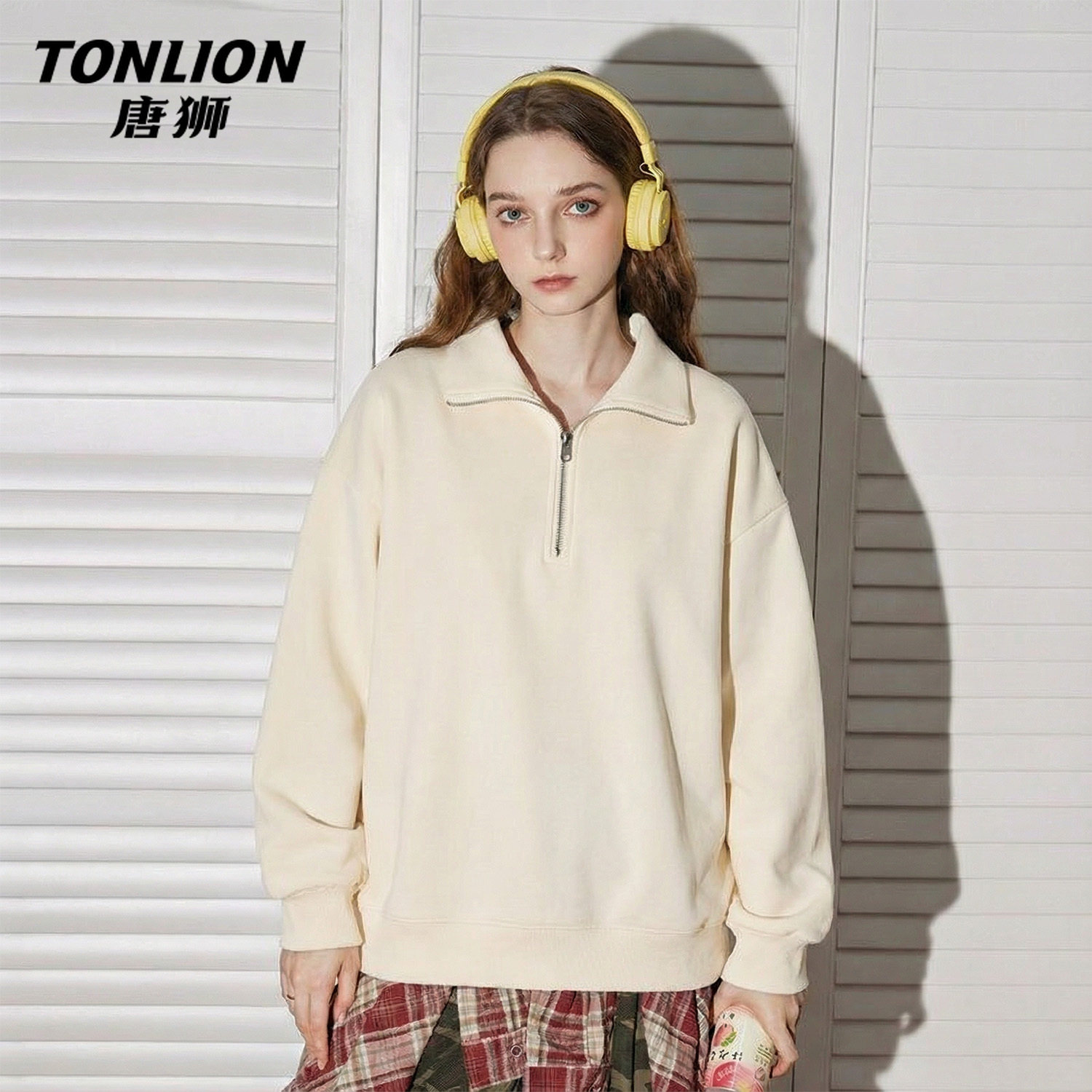 唐狮官方杏色翻领卫衣外套女春秋款2026新款女士宽松半拉链上衣V