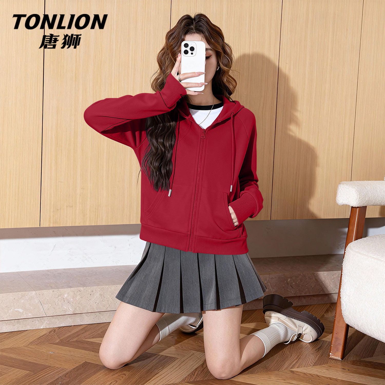 唐狮官方连帽卫衣外套女2026新款春秋款红色本命年马年新年战袍V