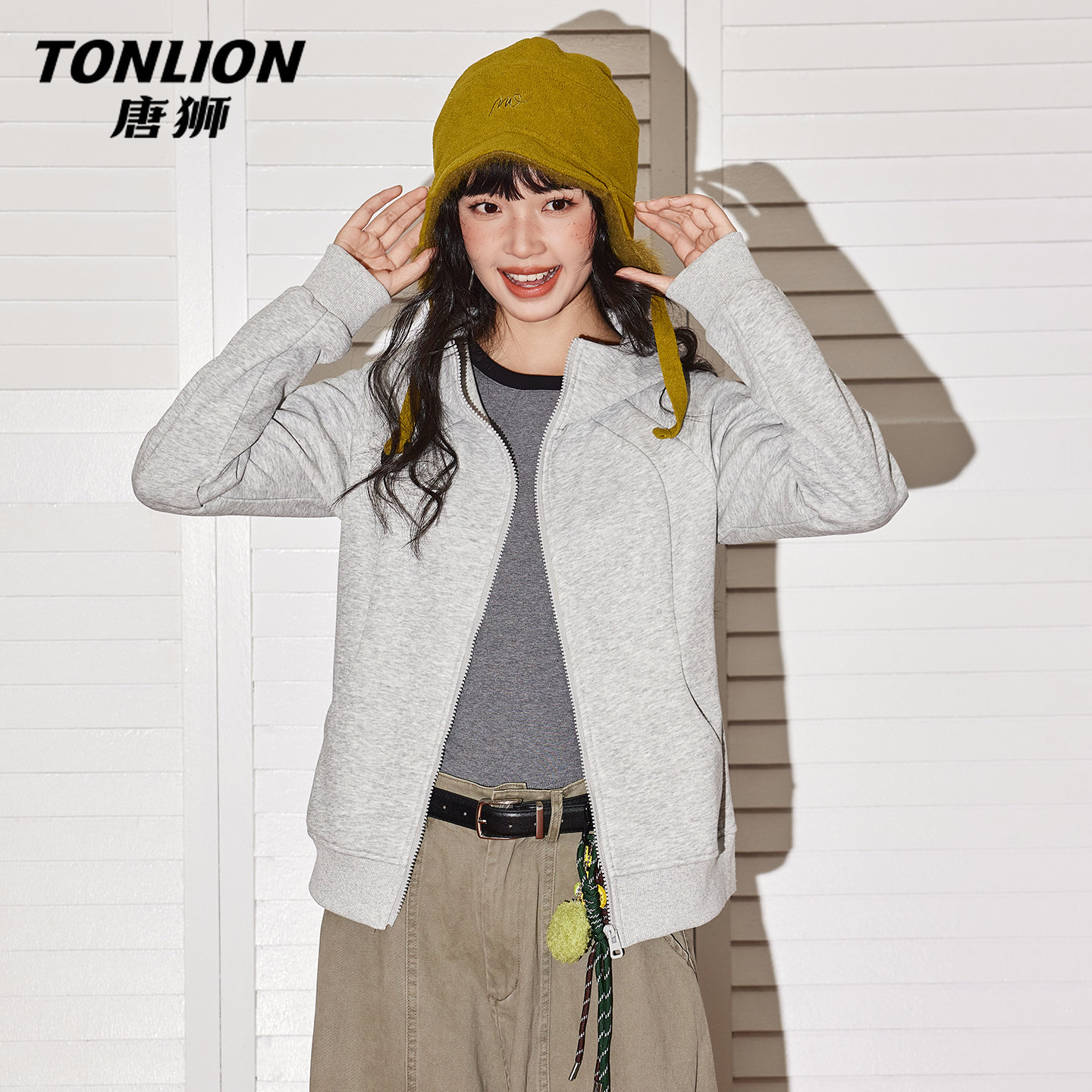 唐狮官方灰色卫衣外套女2026新款春秋款小个子修身显瘦连帽上衣V