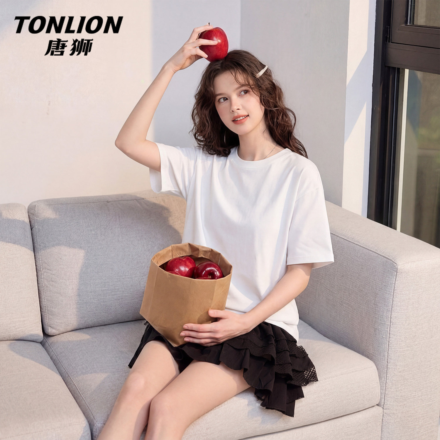 唐狮官方纯棉短袖t恤女2026新款今年流行漂亮的女装夏半袖上衣V