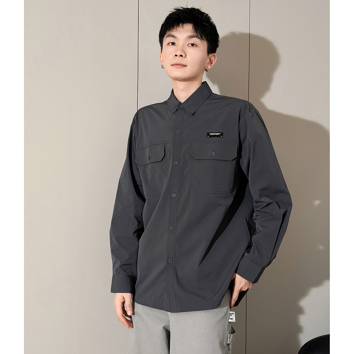 唐狮春季新款长袖衬衫男宽松复古工装纯色衬衣休闲外套通勤休闲TM