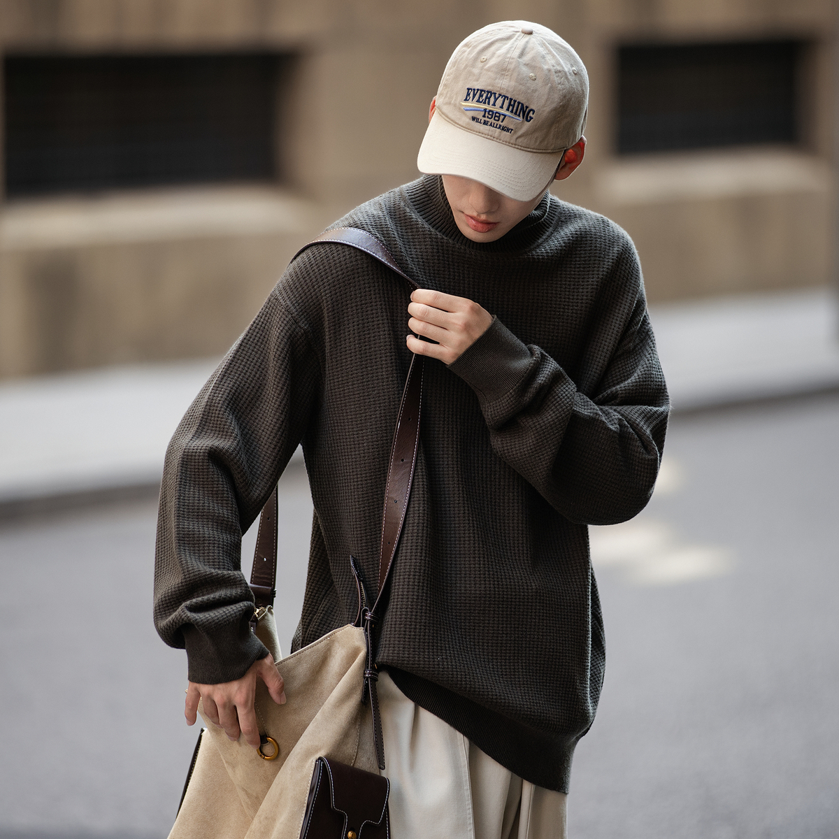 唐狮秋冬季新款毛衣男高领净色肌