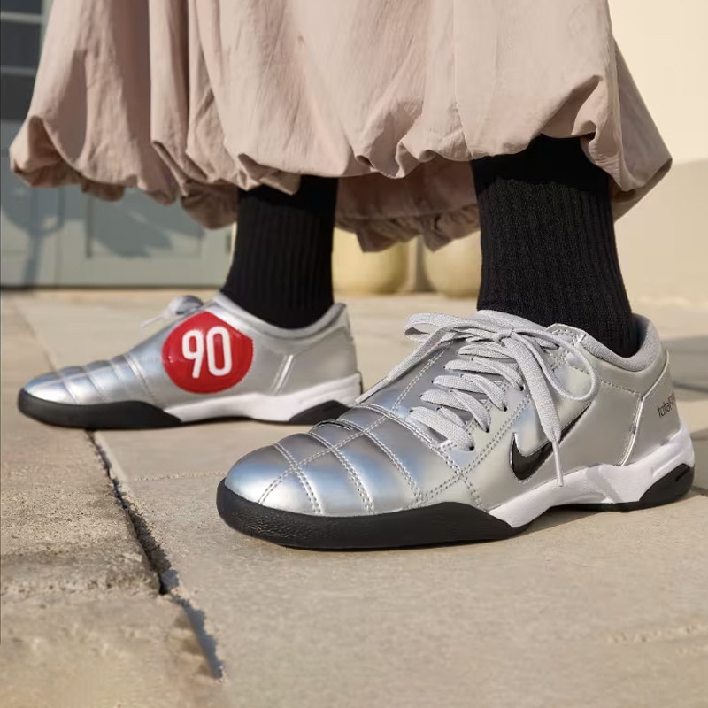 Nike耐克T90 SP时尚柔软运动鞋贴合抓地休闲鞋足球鞋HJ9351-002