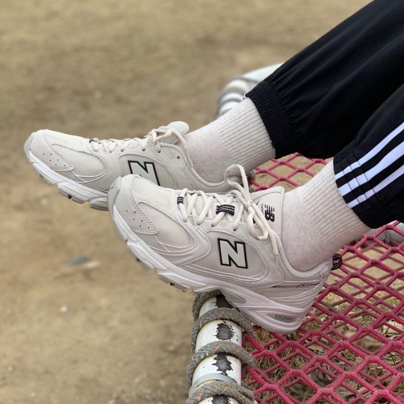 NEWBALANCE休闲舒适运动跑鞋图片
