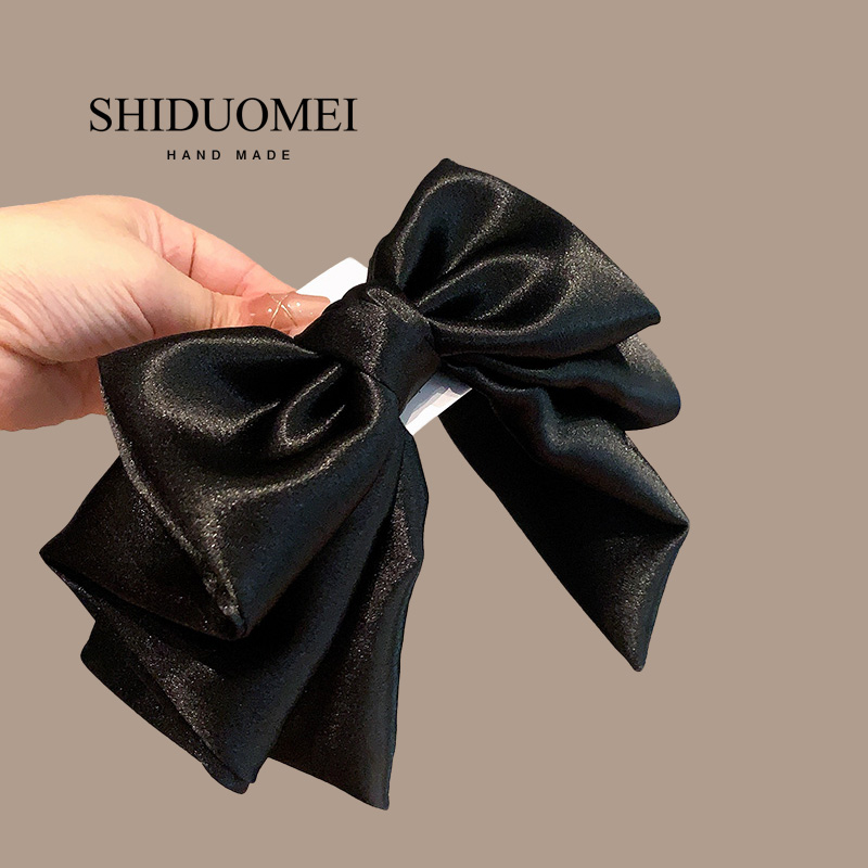 在逃公主2023年新款大蝴蝶结顶夹