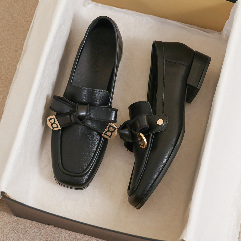 牛皮版~大码41到43女鞋法式中跟乐福鞋秋冬小单鞋黑色英伦小皮鞋