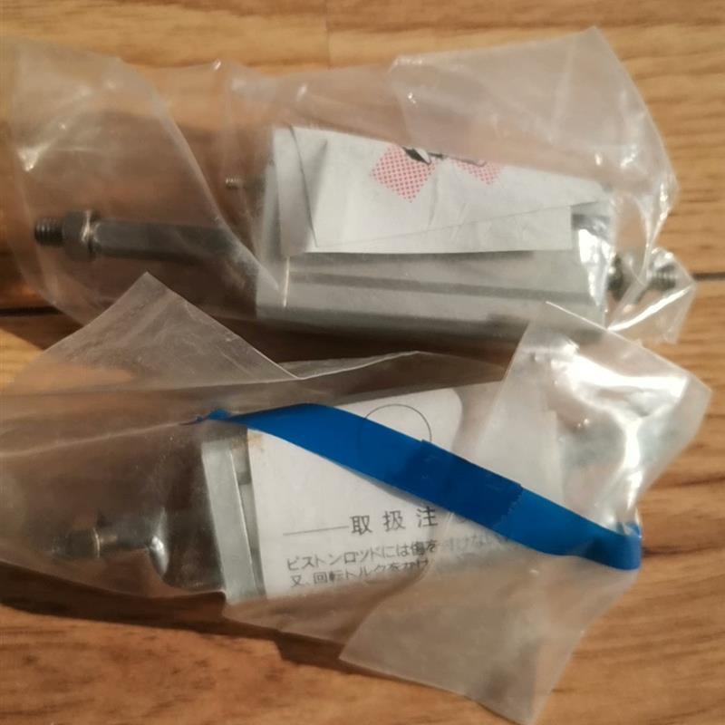 《议价》全新原装气缸CQ2KWB16-30DM数量2台单
