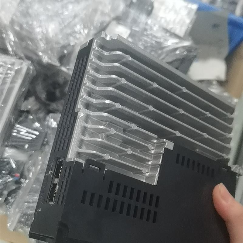 《议价》汇川SV660CS2R8I伺服驱动器400W功率拆机件