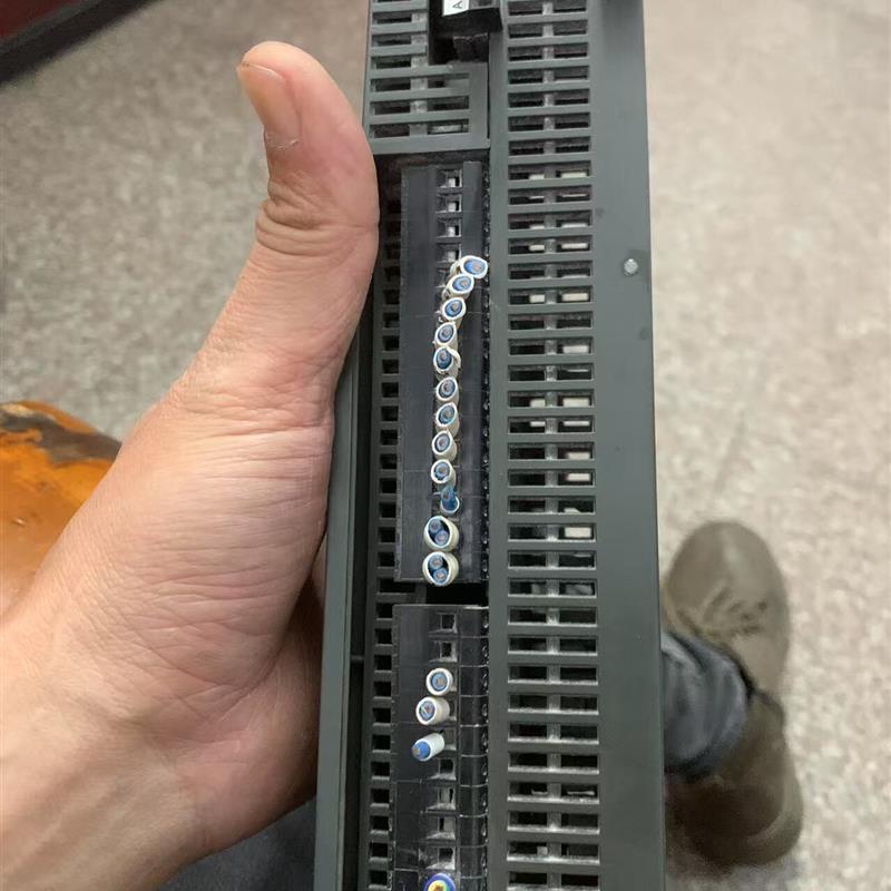 《议价》合信PLC-CTS7-216-2AD33-0X40一台 拆机