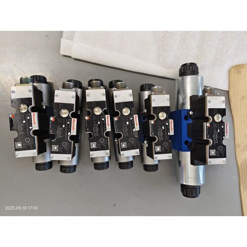 REXROTH比例阀R900941258 4WRAE6W1-30-2XG24N9K31F1V原装力士乐