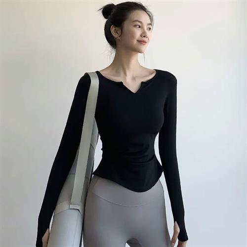 Training clothes for morning jogging yoga running fitness