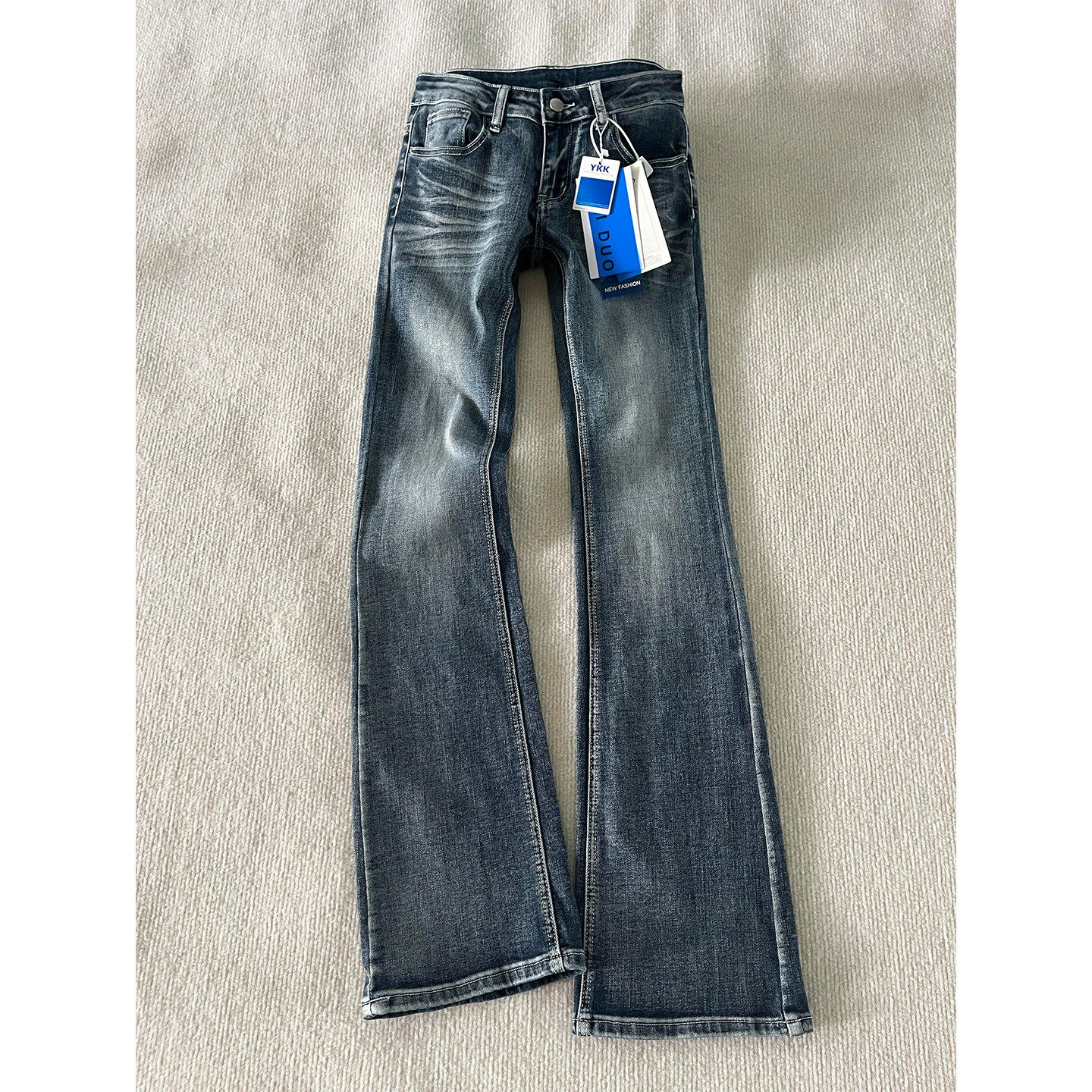 美式复古直筒微喇牛仔裤女2025年秋冬新款中低腰显瘦修身窄版裤子