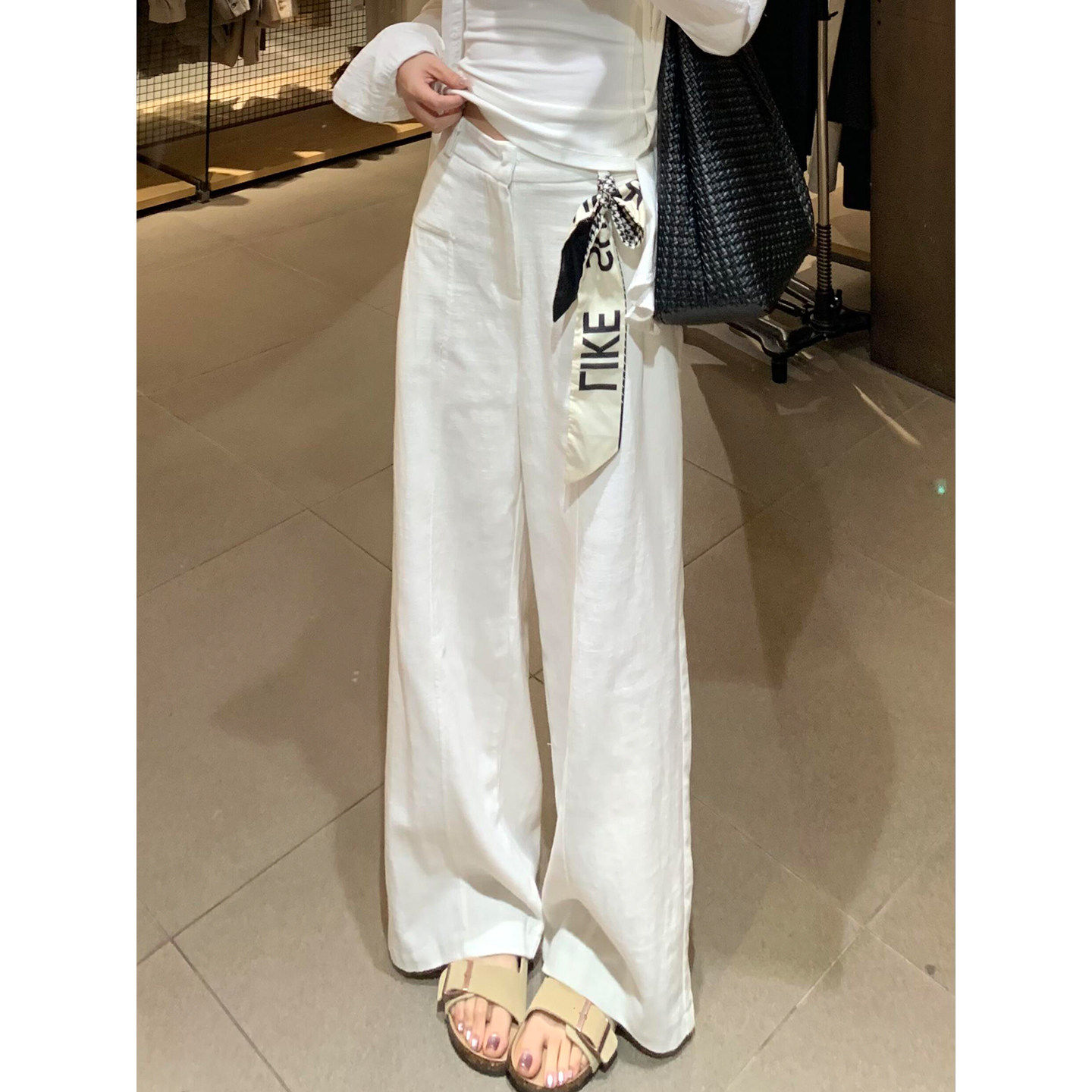 白色亚麻苎麻阔腿裤女春季新款高腰显瘦老钱风直筒棉麻西装休闲裤