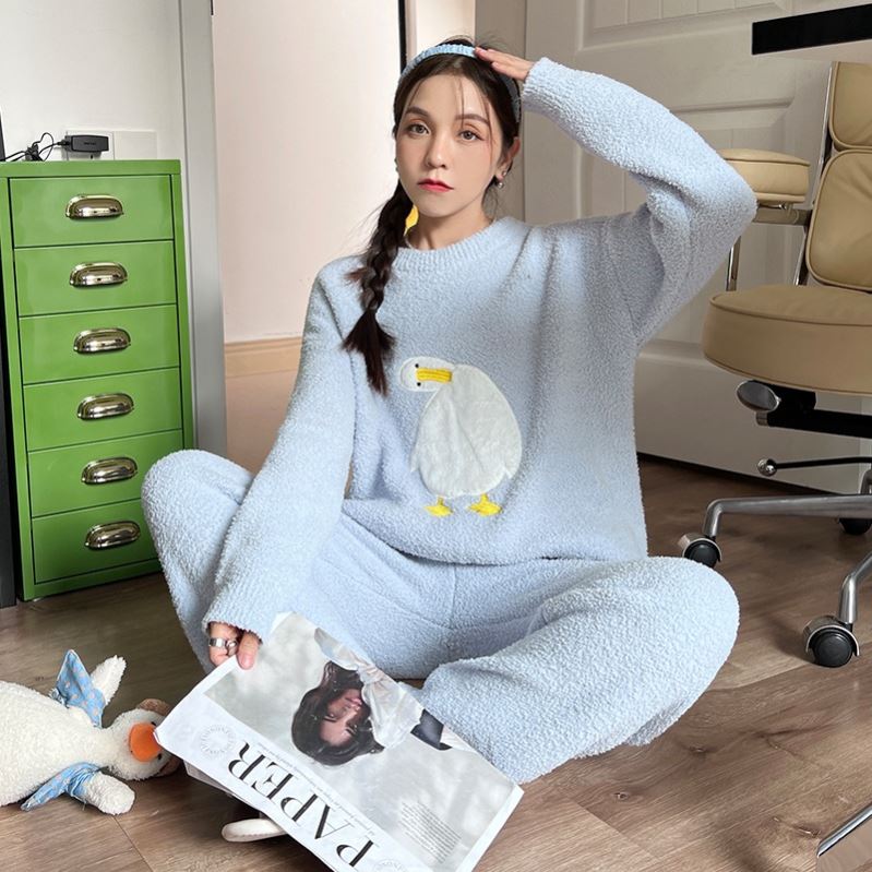 可爱小鸭睡衣女秋冬软绵绵加厚加绒珊瑚绒卡通减龄家居服可外穿