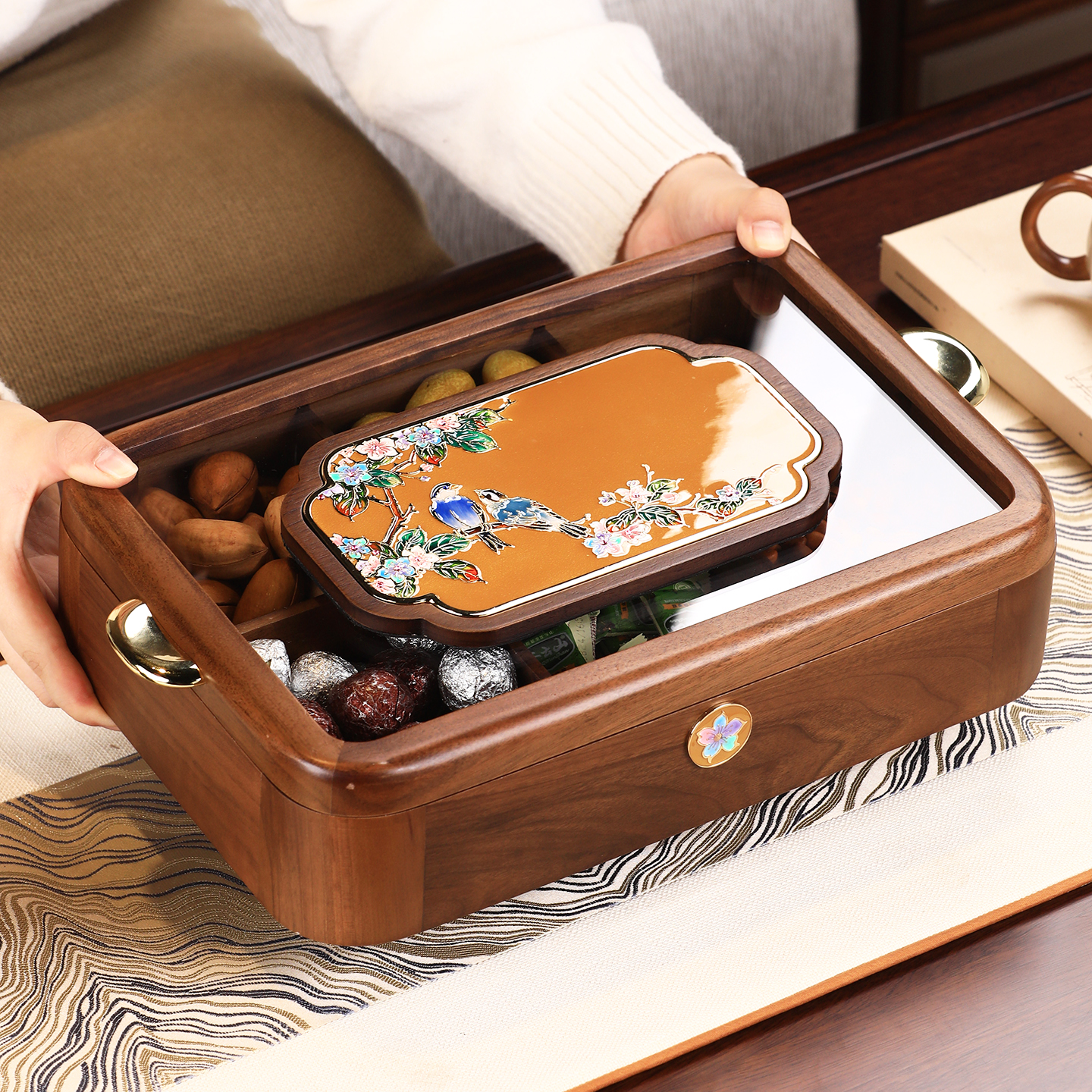 中式珐琅彩胡桃实木高颜值干果盒