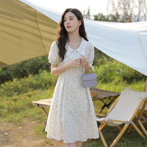 蕾丝碎花连衣裙女夏2025新款小个子甜美初恋温柔风法式娃娃领裙子