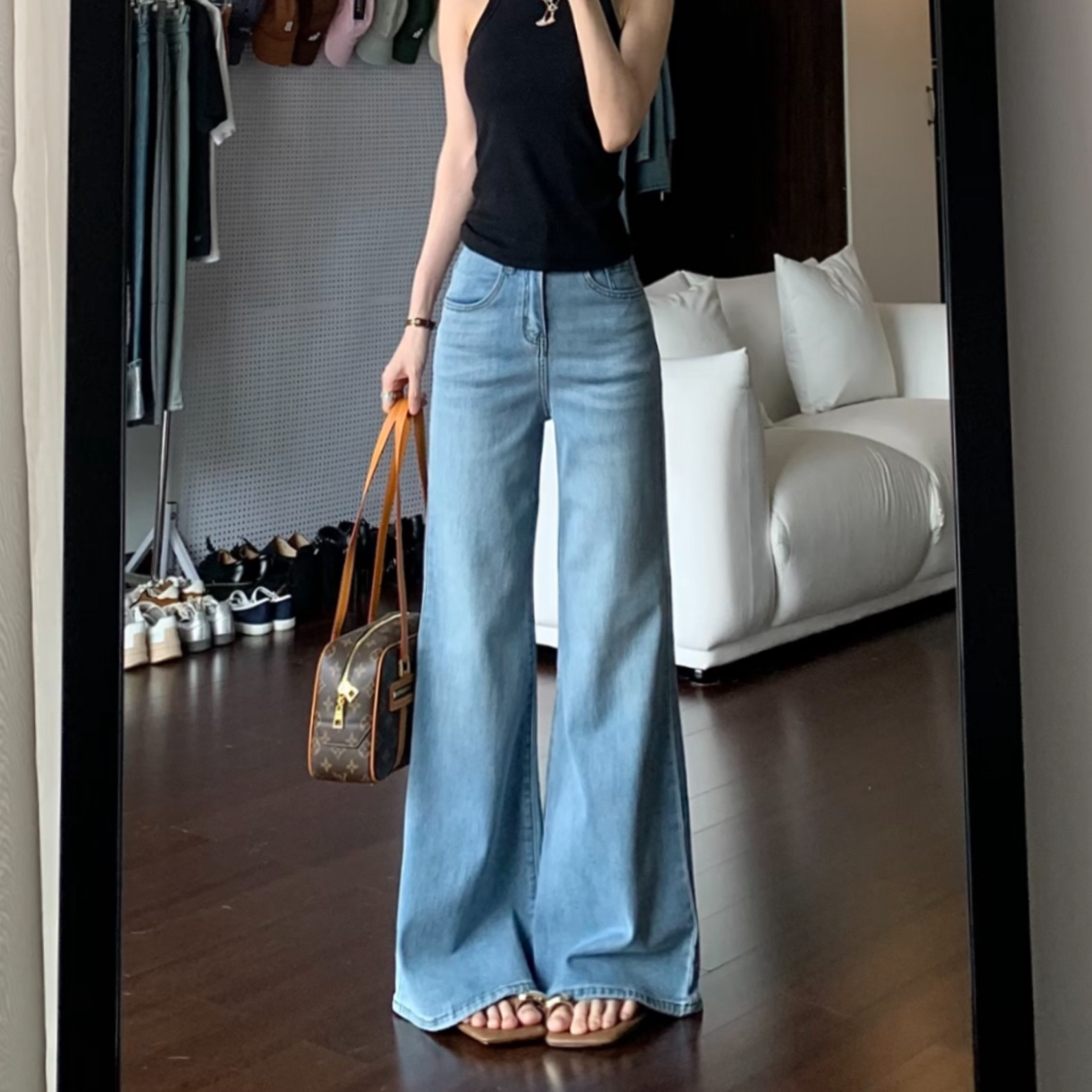 美式复古天丝浅蓝色牛仔裤女2026年新款高腰宽松微喇直筒裤阔腿裤