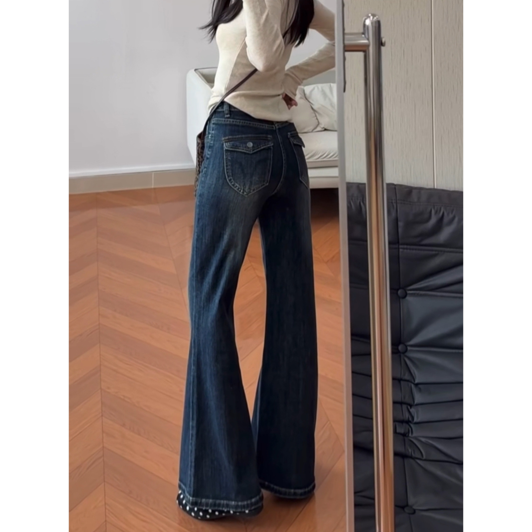 美式复古设计感阔腿牛仔裤女新款中腰宽松显瘦直筒裤微喇叭牛仔裤
