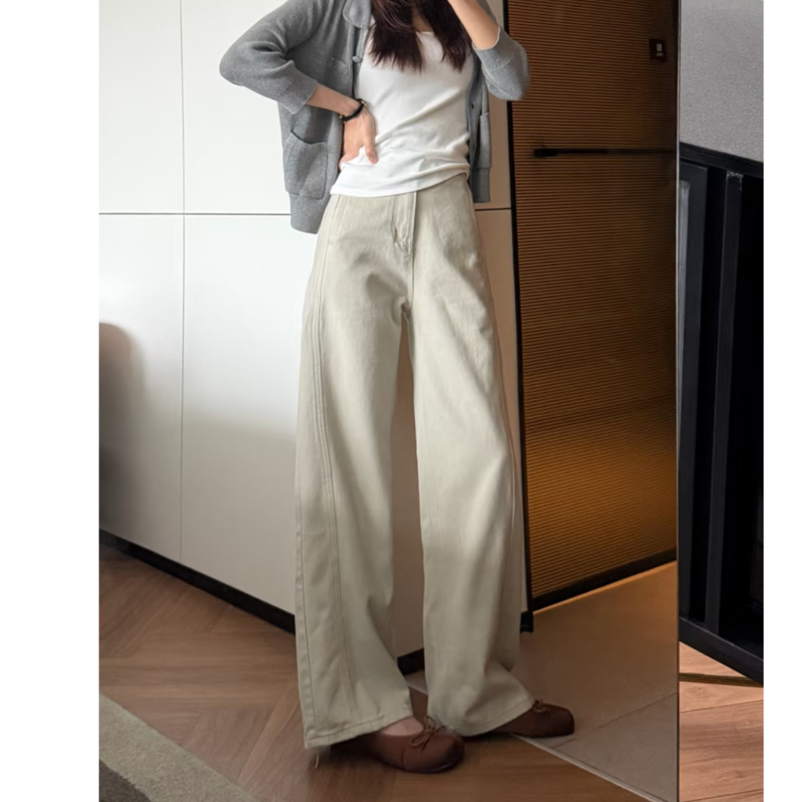 美式复古浅卡其色阔腿牛仔裤女2026年新款宽松显瘦高腰直筒拖地裤