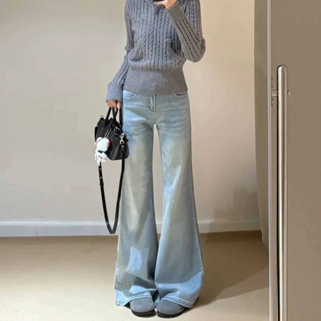 美式复古浅蓝色低腰喇叭牛仔裤女2026年新款显瘦直筒不贴腿微喇裤