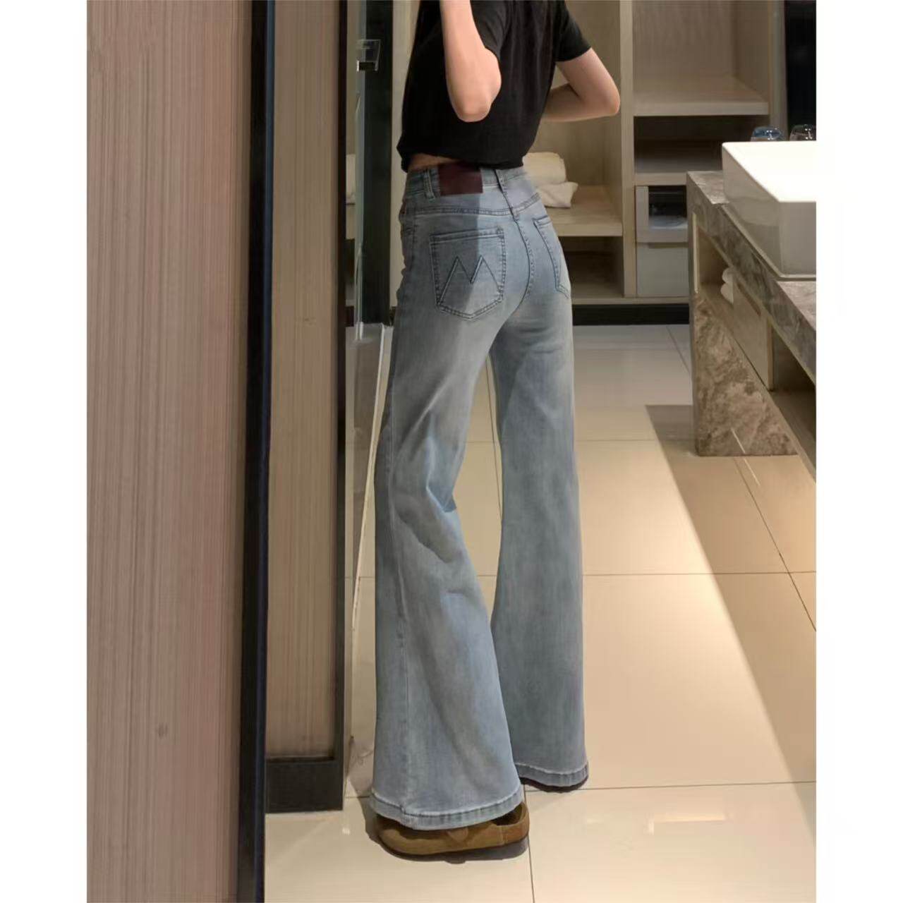 美式复古浅蓝色喇叭牛仔裤女新款高腰宽松显瘦直筒不贴腿微喇叭裤