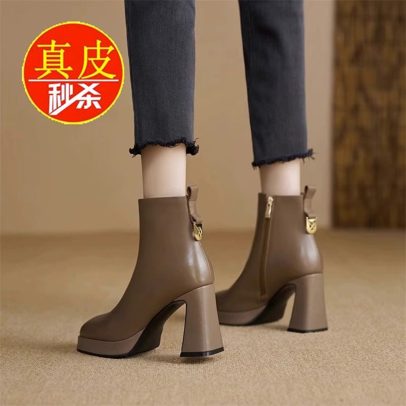 2025新款真皮法式气质粗跟尖头瘦瘦靴厚底高跟v口短靴女瘦瘦靴子