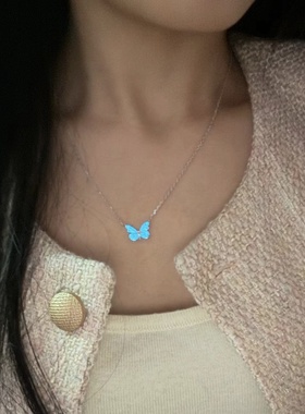 蝶光梦幻夜光会发光锁骨链灵蝶蝴蝶吊坠暗夜精灵轻奢浪漫项链女