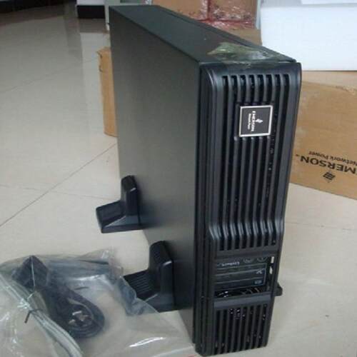 EMERSON艾默生GXE 03K00TS1101C00 3KVA/2400W 内置电池UPS电源