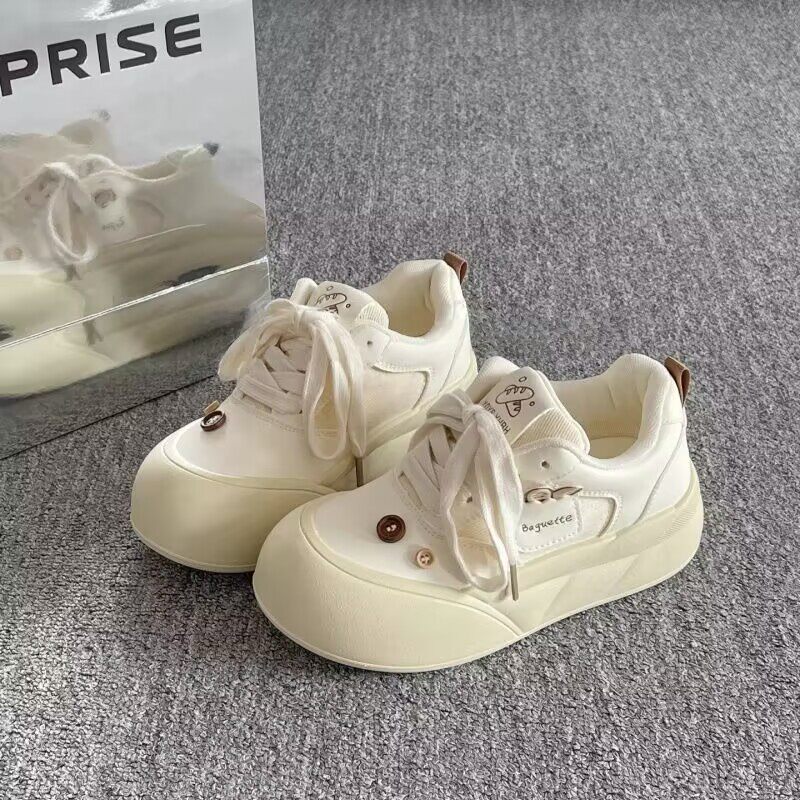 厚底面包鞋女2026新款百搭配阔腿裤小白鞋女巨好看轻便学生休闲鞋