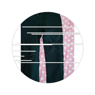 黑色牛仔裤女士小脚裤春秋九分韩版学生紧身高腰新款潮流破洞长裤