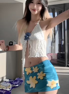 2025新款辣妹风黄色肚脐抽褶挂脖背心女夏季高腰花朵印花包臀泳装