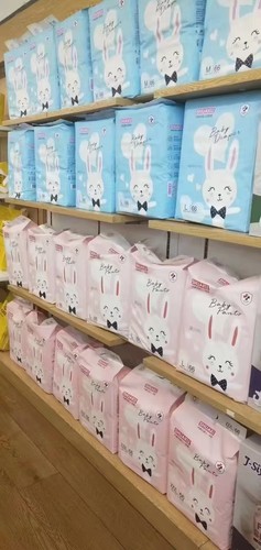 耍酷玉兔纸尿裤拉拉裤