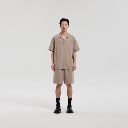 MODE COMMUTER| MC不潮品抗皱微皱绒感哑光翻领短袖衬衫