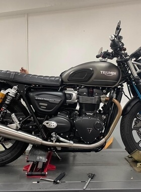 英伦凯旋 速双900  speed twin900 高金gk1200 改装欧林斯后减震