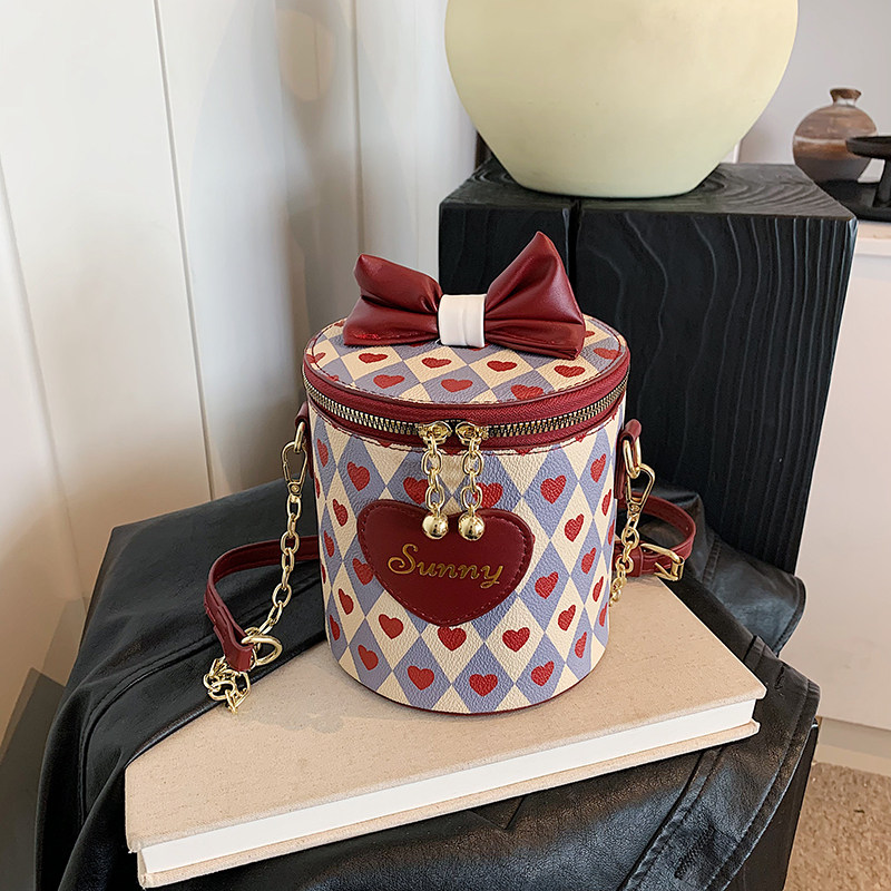 in小众甜妹百搭设计印花迷你水桶包包女夏新款质感链条手提单肩斜,箱包皮具/热销女包/男包,水桶包,淘宝优惠券,粉丝福利购,淘宝优惠卷