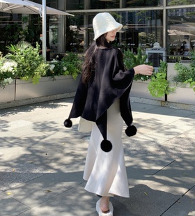 针织鱼尾长裙半身裙 奶系甜美毛球不规则斗篷外套 别致独特套装 裙