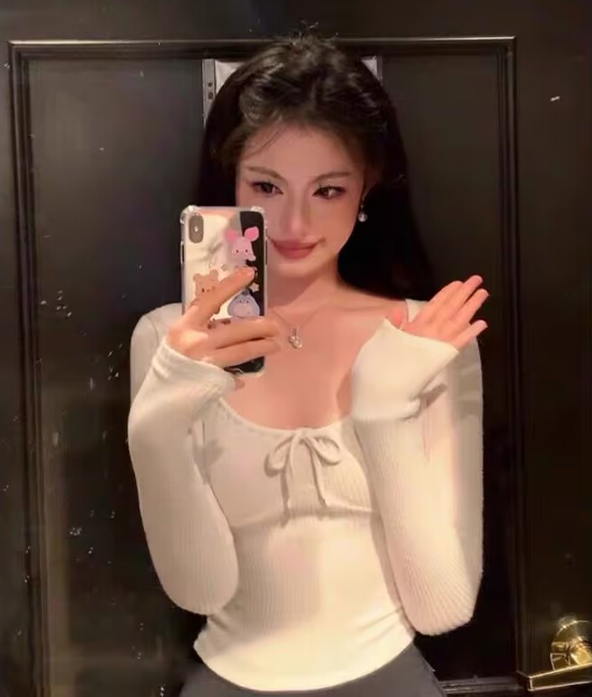 长袖性感方领棉纯欲风
