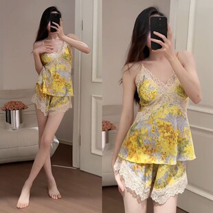 2025夏新显白蕾丝边深V领吊带+短裤甜美黄色碎花睡衣套装 带胸垫