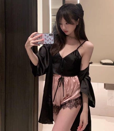女缎面三件套睡衣家居服可外穿