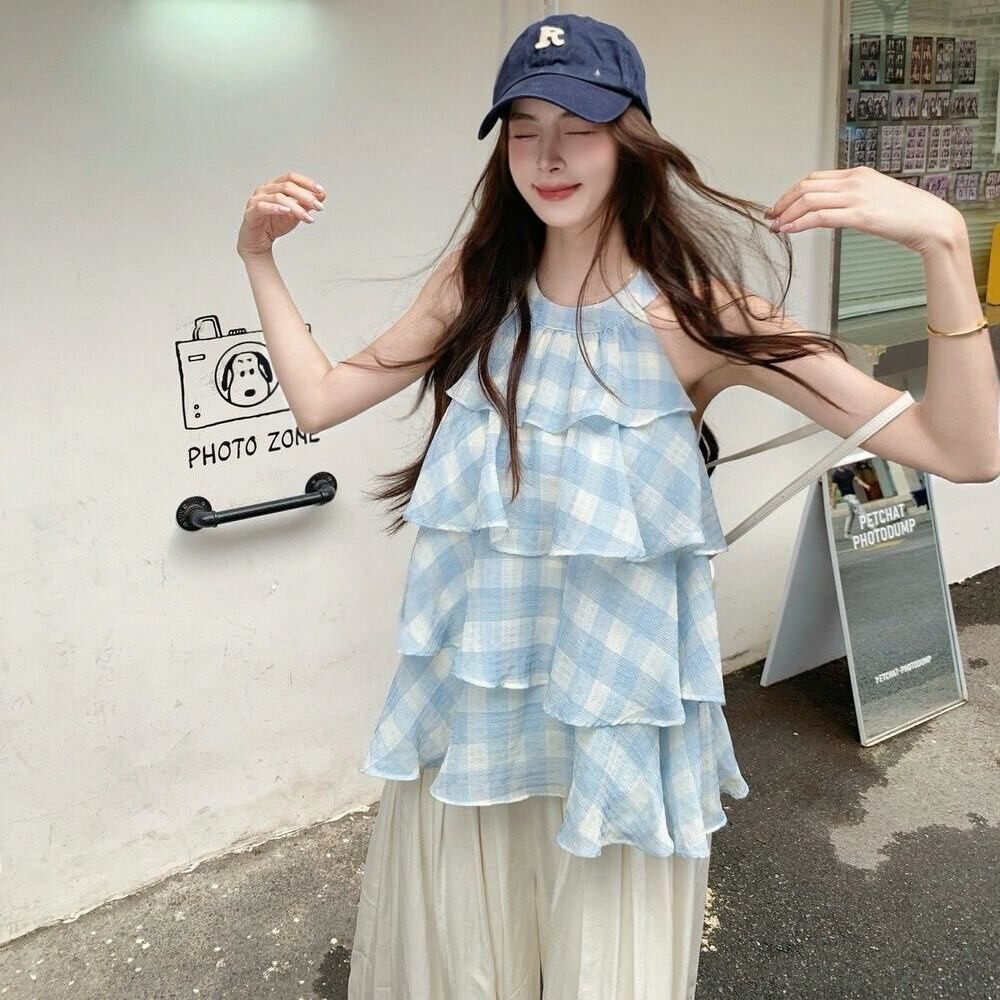 韩系OOTD~甜妹多层荷叶边露肩格纹上衣 蓝色吊带背心女26夏季新潮
