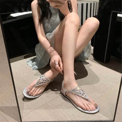 美人鱼~人鱼水钻露趾夹脚平底人字凉鞋女2026夏季新款时尚平底拖