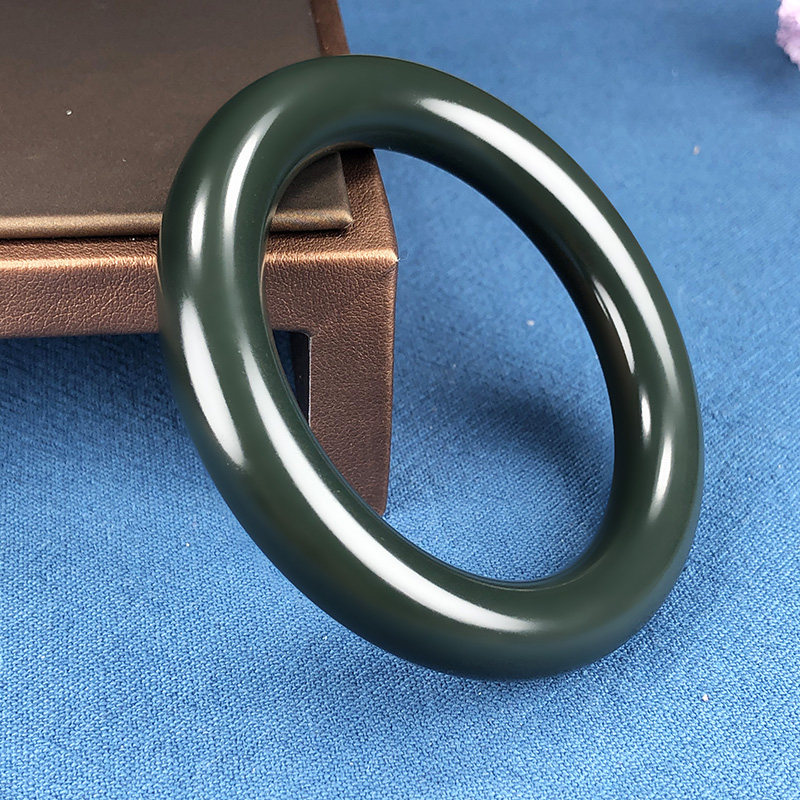 胡子哥珠宝和田玉手镯塔青一细料无杂无裂无糖设计珠宝