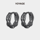 黑色钛钢莫比乌斯耳环男士 女秋冬耳钉素圈耳圈高级感耳扣复古耳饰